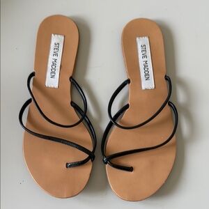 Steve Madden Black and Tan Minimalist Sandals